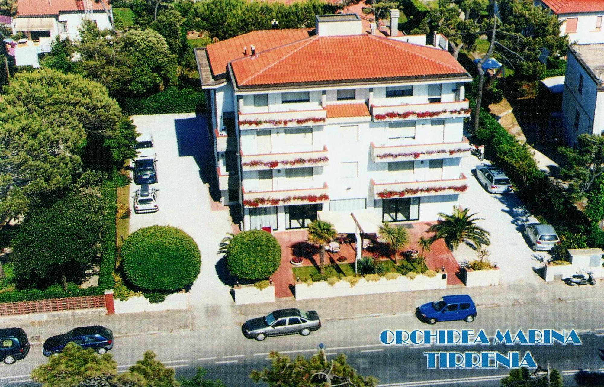 Orchidea Marina Aparthotel Tirrenia Exterior photo